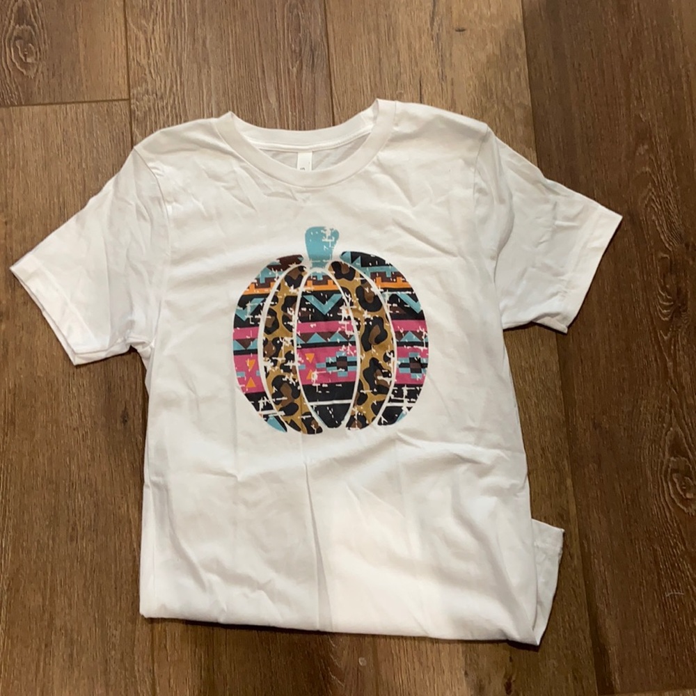 Leopard abs Aztec fall tee